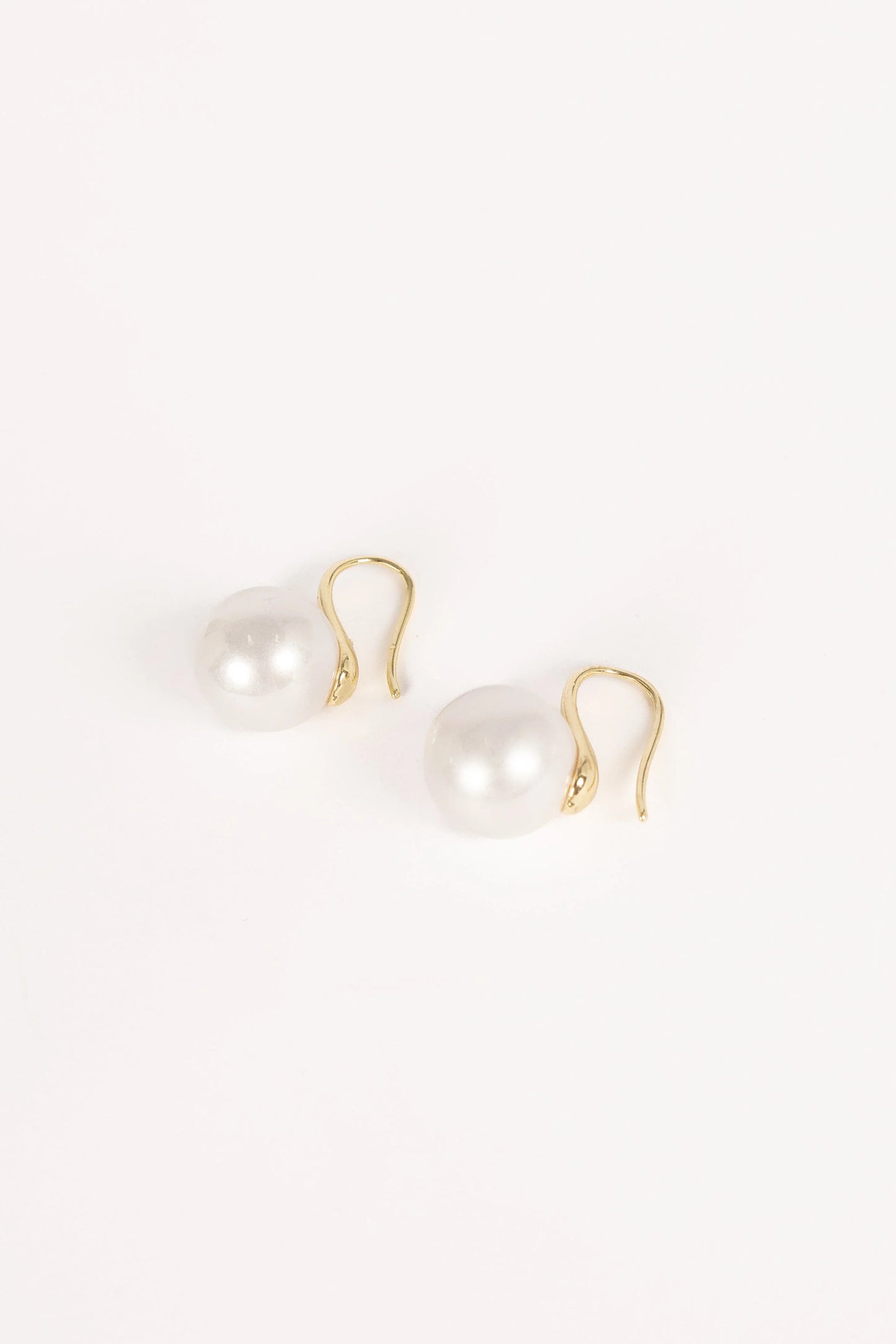 Daniella Pearl Earrings - Gold